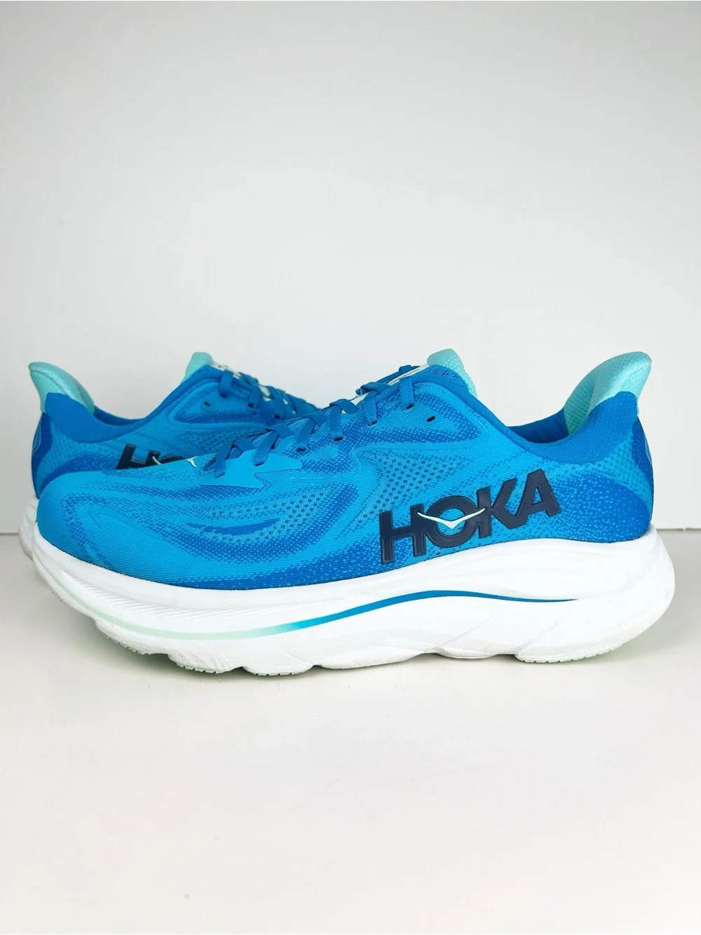 Hoka Clifton 10 Wide Skyward Blue Lightweight Running Shoe Sneaker 12.5 EEEE